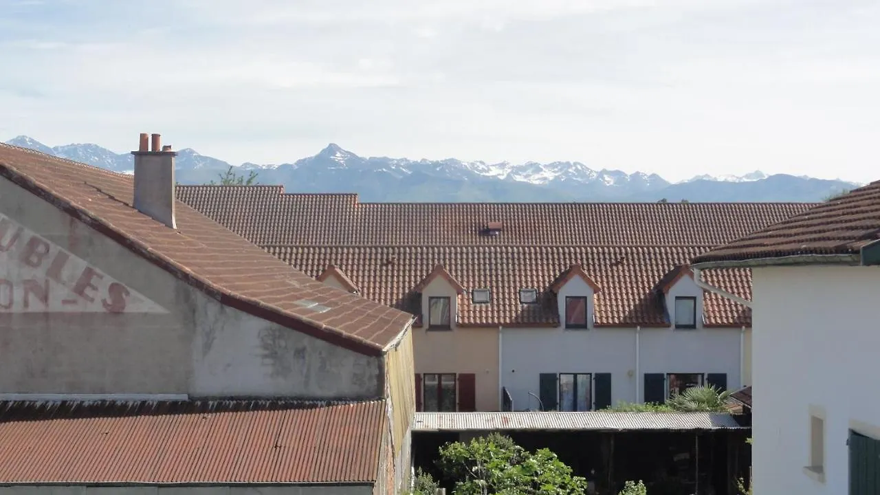 Petit Cocon Tarbais -Wifi-Parking Apartment Tarbes 0*,  France