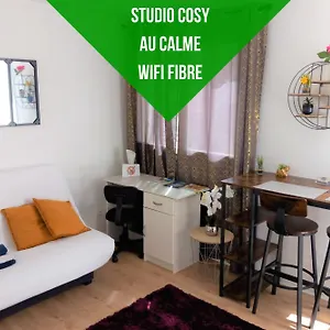 Le Zen -studio Equipe- Wifi Fibre- Centre Avec Parking Appartement